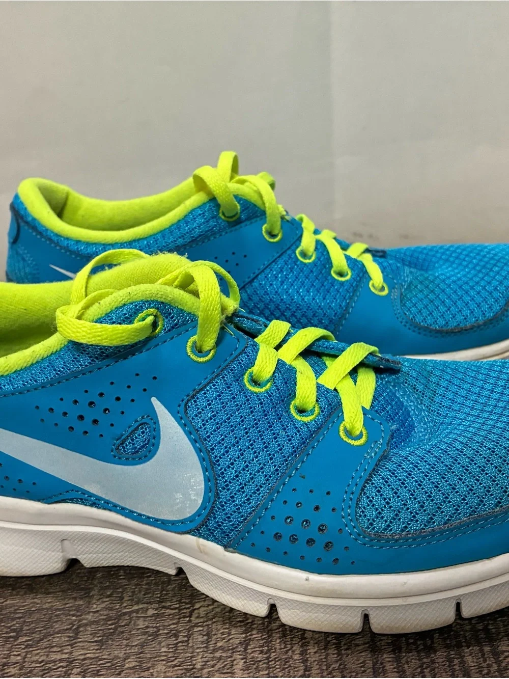 Nike Flex Experience Run Women’s Running Shoes Blue Size 6.5 Athletic Sneakers